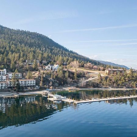 Cozystay Signature Lake Okanagan Resort Келоуна Екстериор снимка