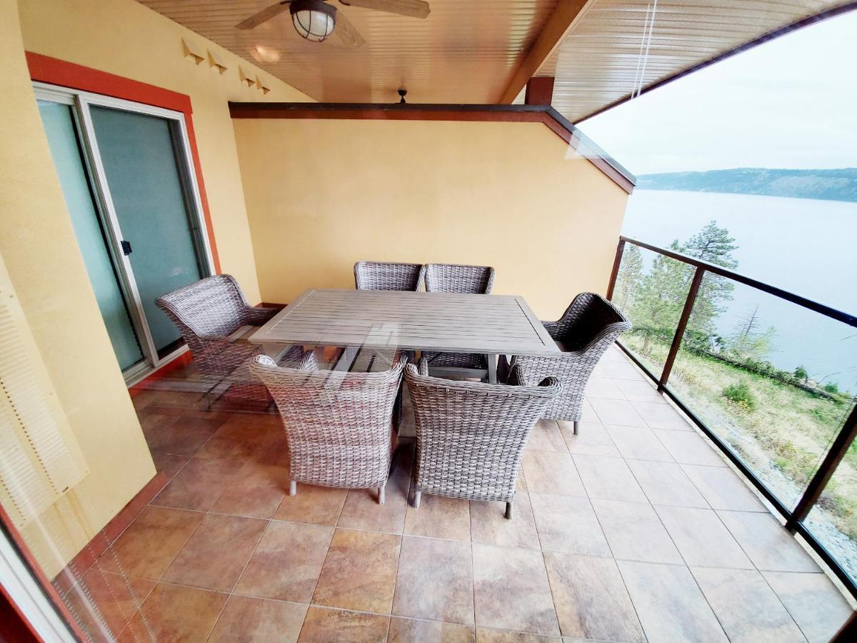 Cozystay Signature Lake Okanagan Resort Келоуна Екстериор снимка