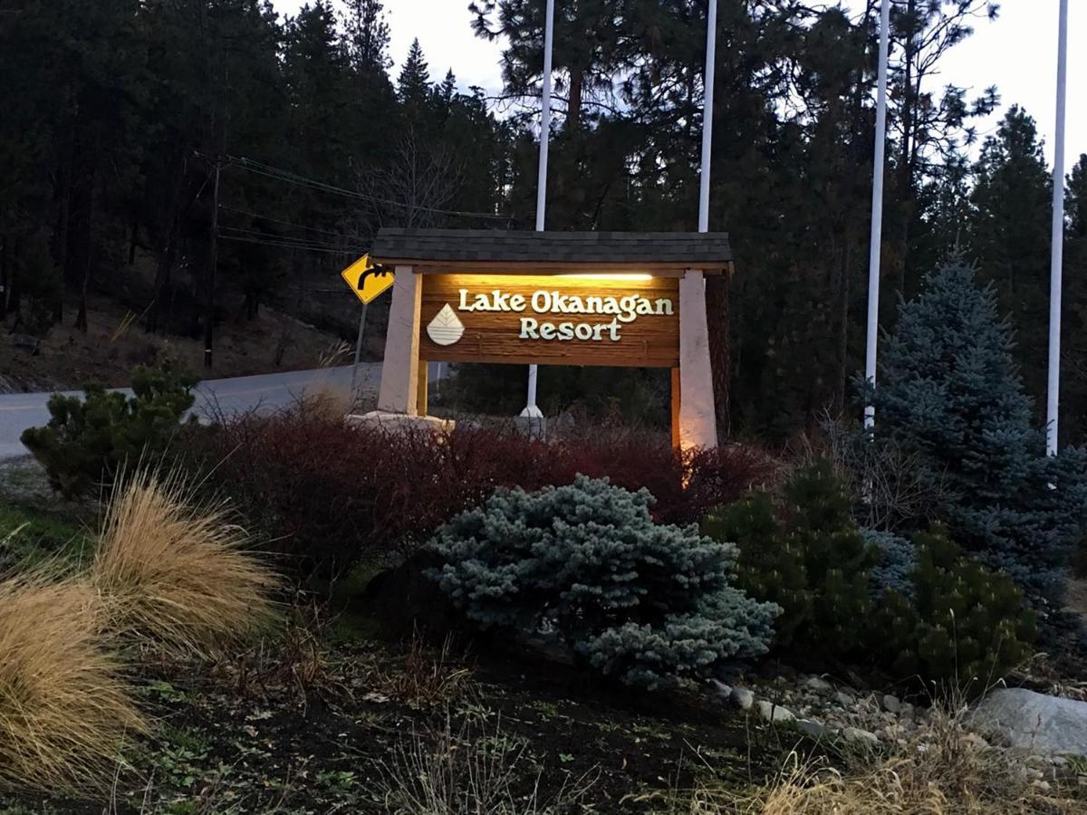 Cozystay Signature Lake Okanagan Resort Келоуна Екстериор снимка