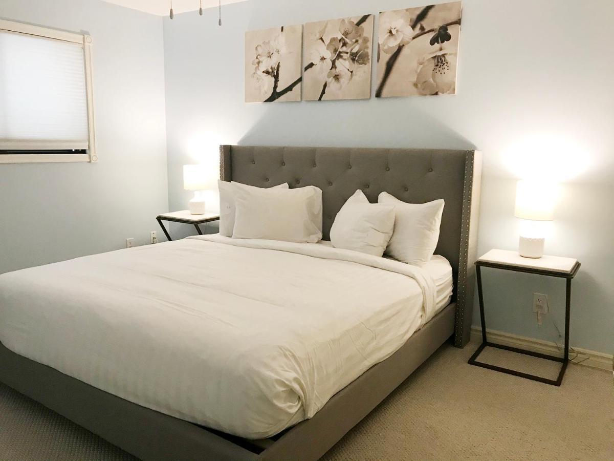 Cozystay Signature Lake Okanagan Resort Келоуна Екстериор снимка